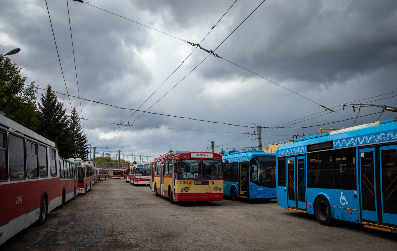 Саратов, ЗиУ-52642 № 2235