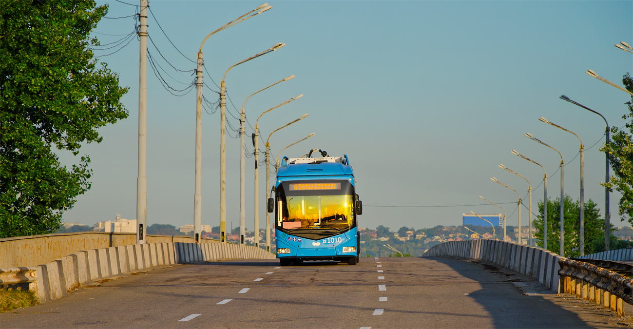 Dnipro, AKSM 32100D (BKM-Ukraine) č. 1010