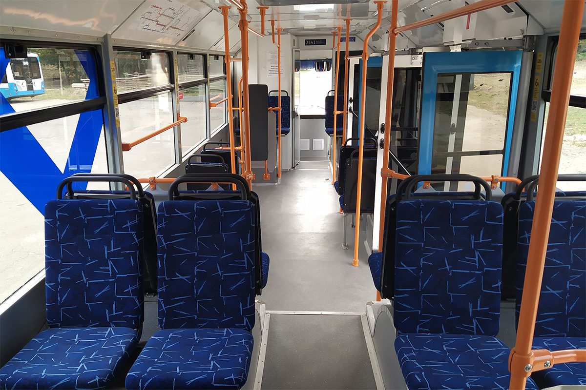 Dnipro, YMZ E186 Nr. 2541