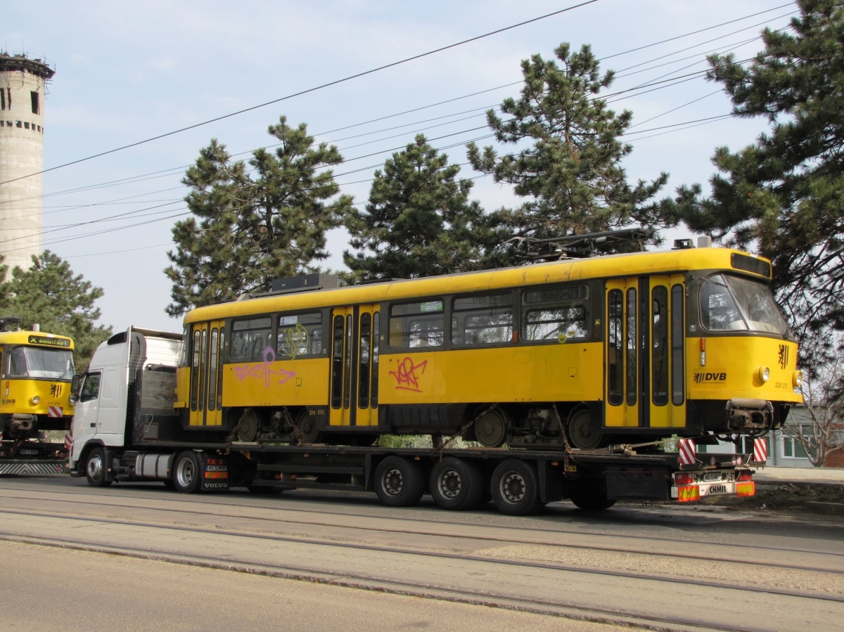 Ботошани, Tatra T4D-MT № BT-340; Ботошани — Доставка модернизированных трамвайных вагонов Татра Т4Д-МТ из Дрездена (28.04.2011)