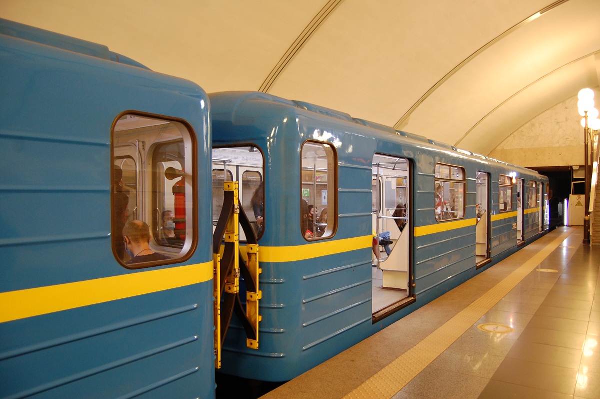 Киев, 81-717.5К № 2900