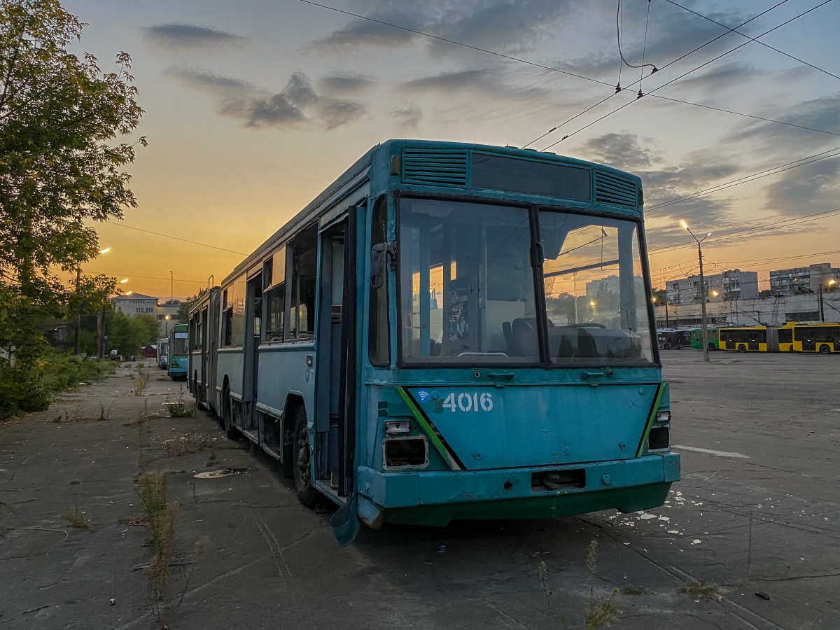 Киев, Киев-12.03 № 4016