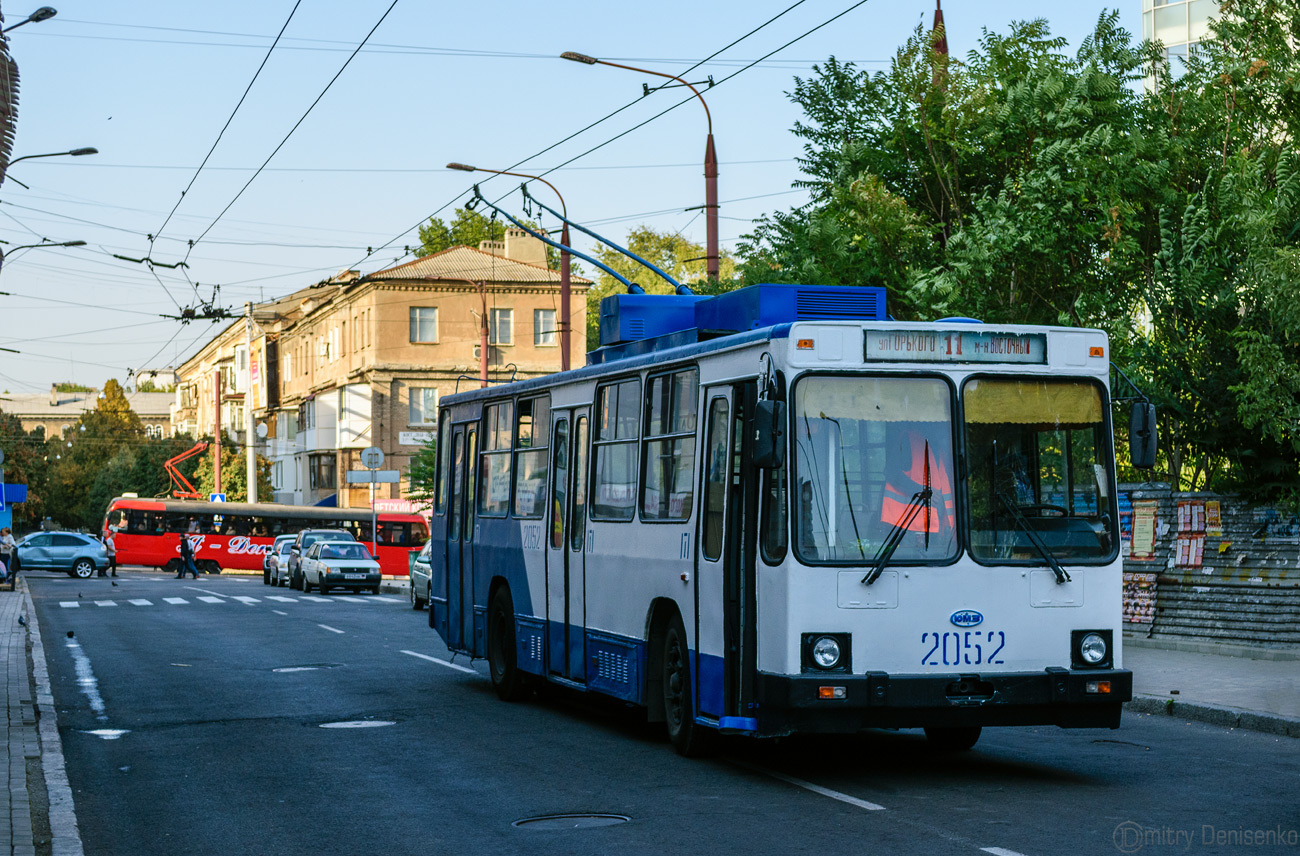 Донецк, ЮМЗ Т2 мод. 7 № 2052