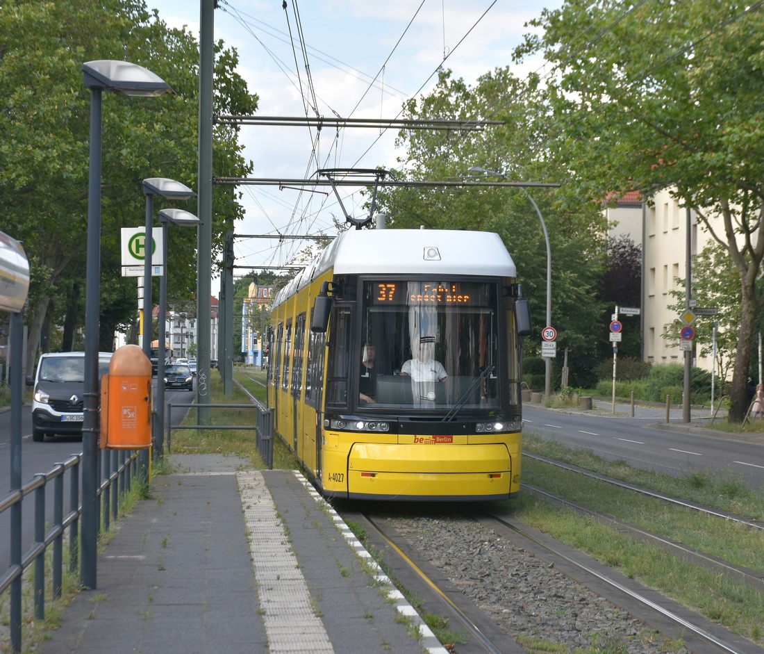 Berlín, Bombardier Flexity Berlin (GT6-08ZR/F6Z) č. 4027