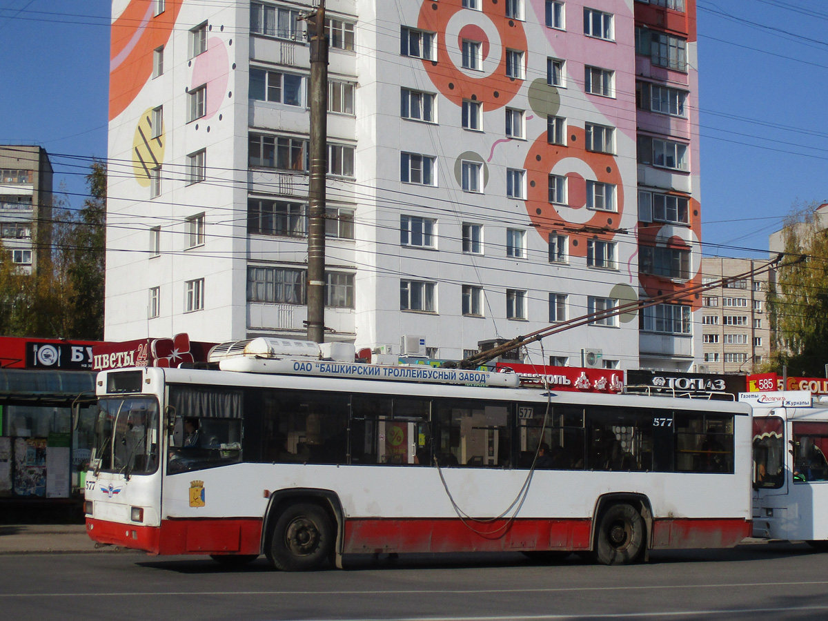 Киров, БТЗ-52764Р № 577