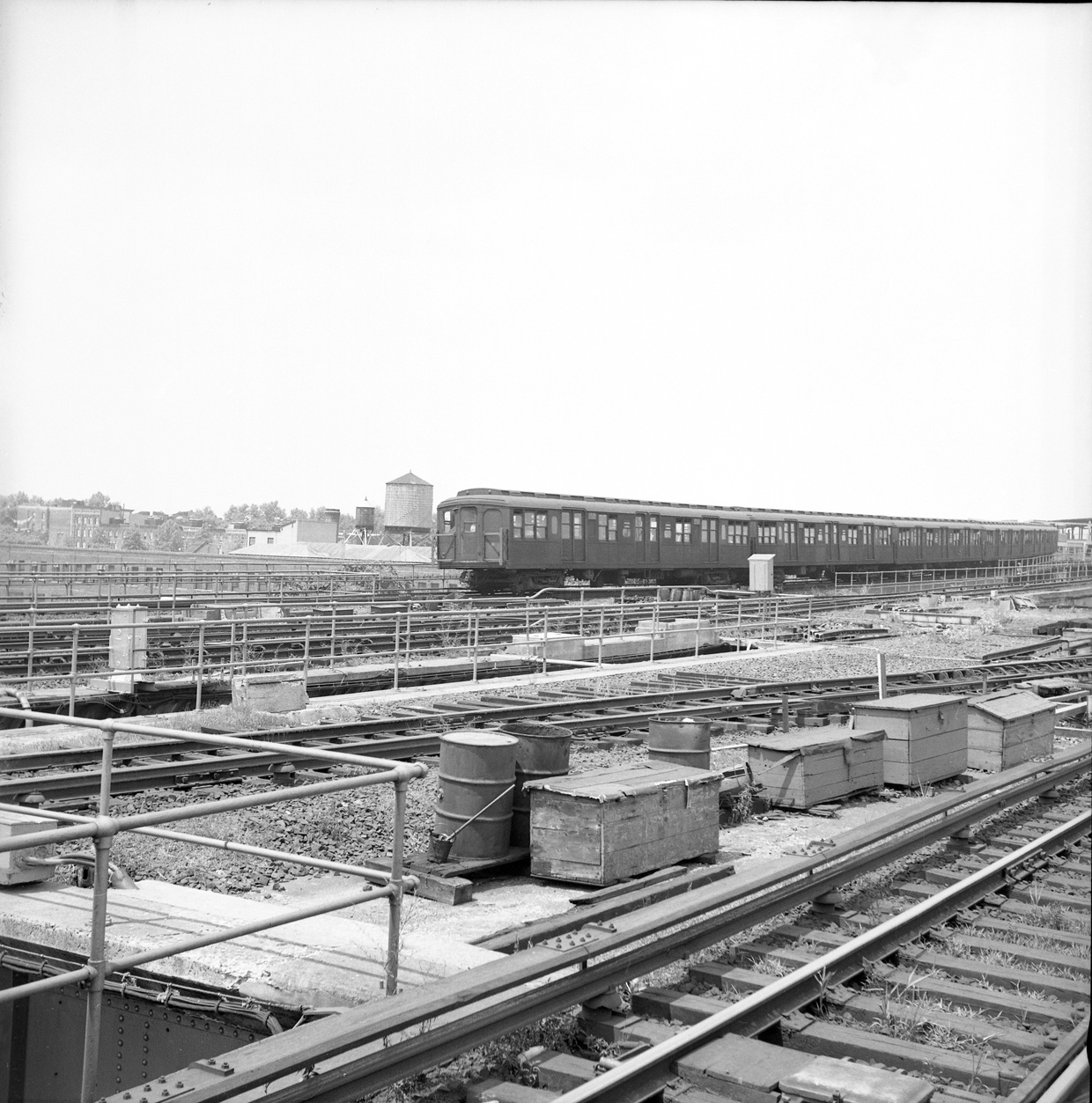 Нью-Йорк, ACF BRT Standard моторный № 2300