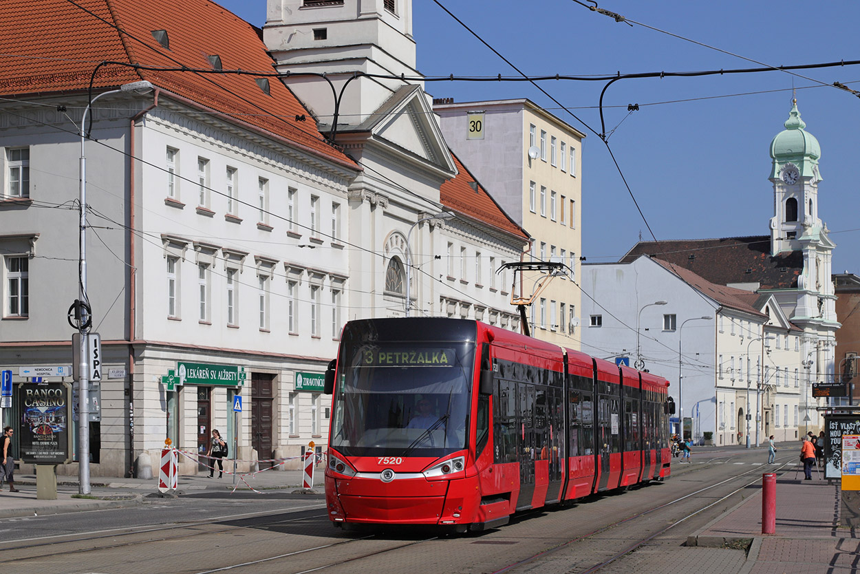 Братислава, Škoda 30T ForCity Plus № 7520