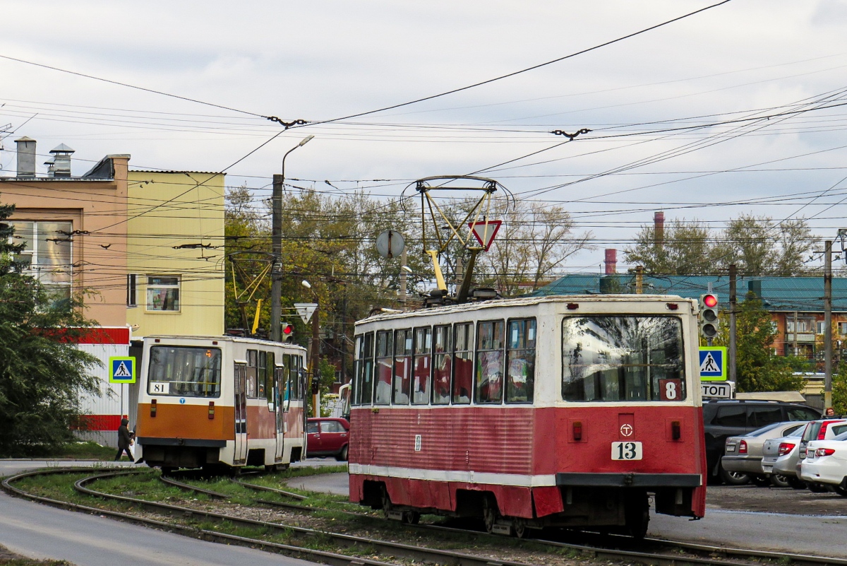 Омск, 71-605ЭП № 81; Омск, 71-605 (КТМ-5М3) № 13