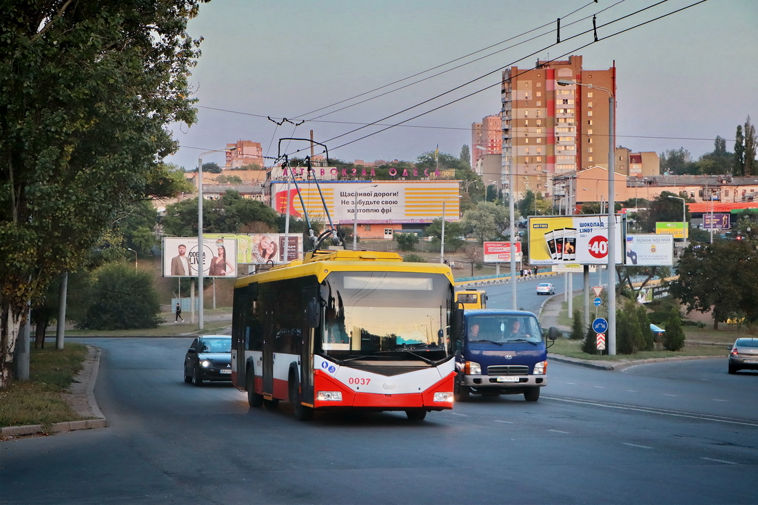 Одесса, БКМ 321 № 0037