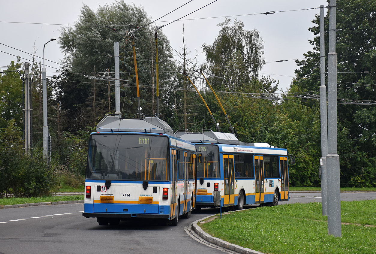 Острава, Škoda 21Tr № 3308; Острава, Škoda 21Tr № 3314 Острава, Škoda 21Tr № 3308; Острава, Škoda 21Tr № 3314