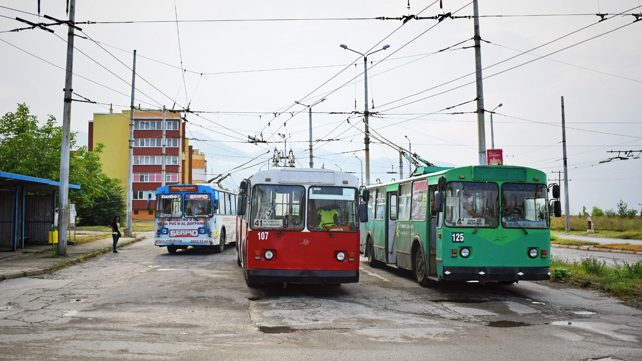 Враца, ЗиУ-682В1УБ № 107; Враца, ЗиУ-682В1УБ № 125
