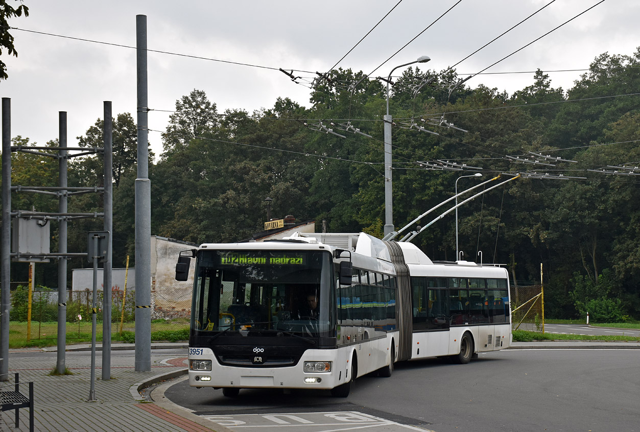 Ostrava, SOR TNB 18 č. 3951 Ostrava, SOR TNB 18 č. 3951