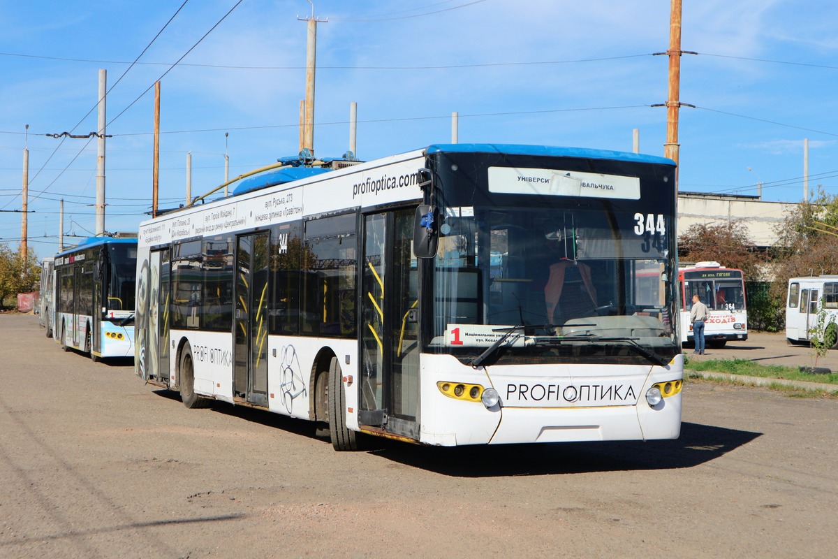 Черновцы, ЛАЗ E183D1 № 344