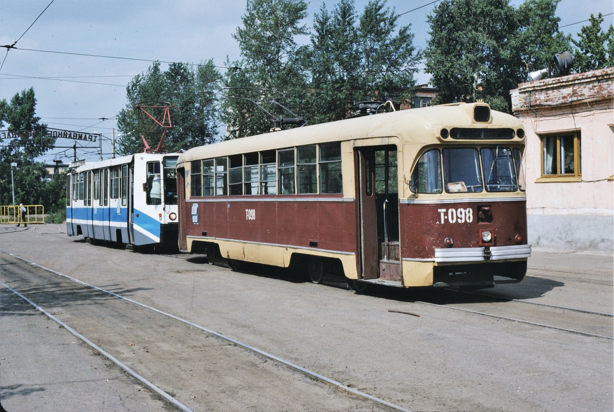 Ангарск, РВЗ-6М2 № 098; Ангарск, 71-608К № 181
