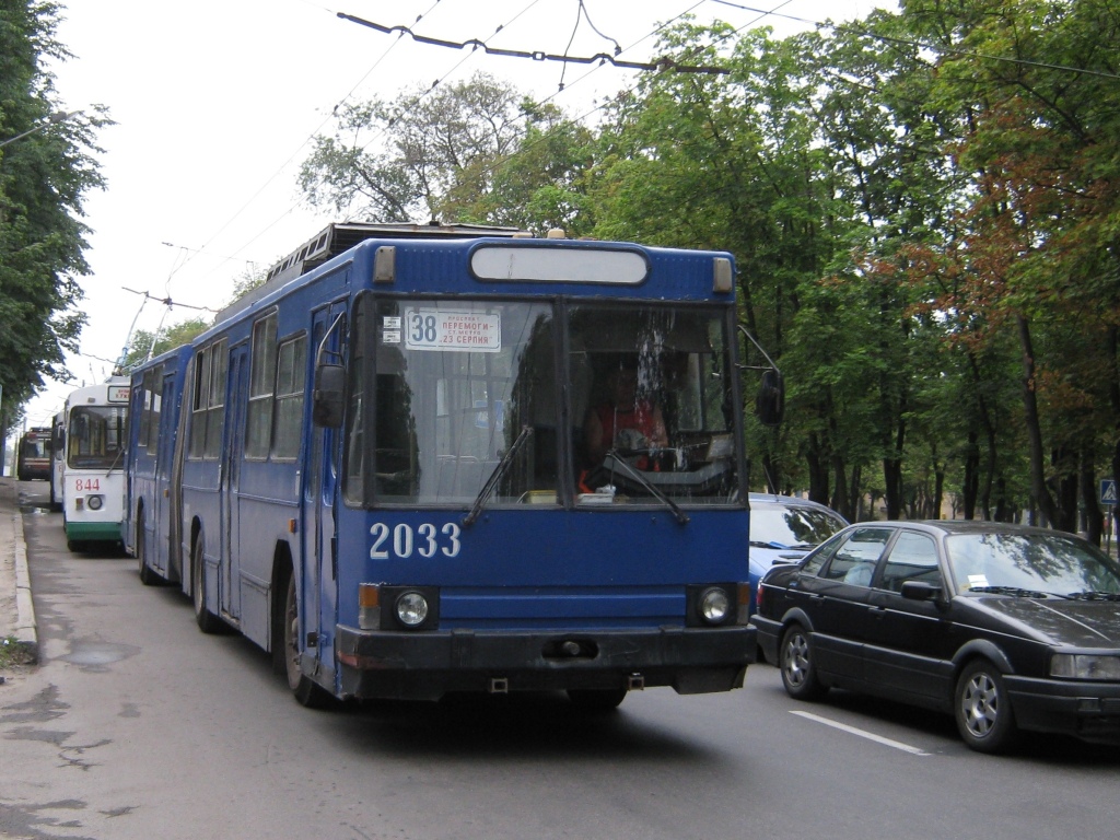 Charkov, YMZ T1 č. 2033