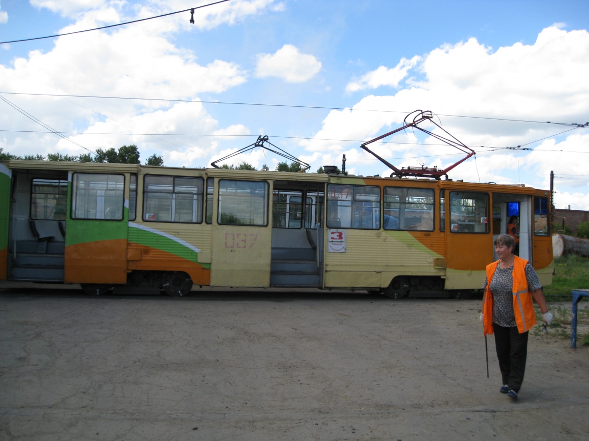 Усолье-Сибирское, 71-605 (КТМ-5М3) № 037
