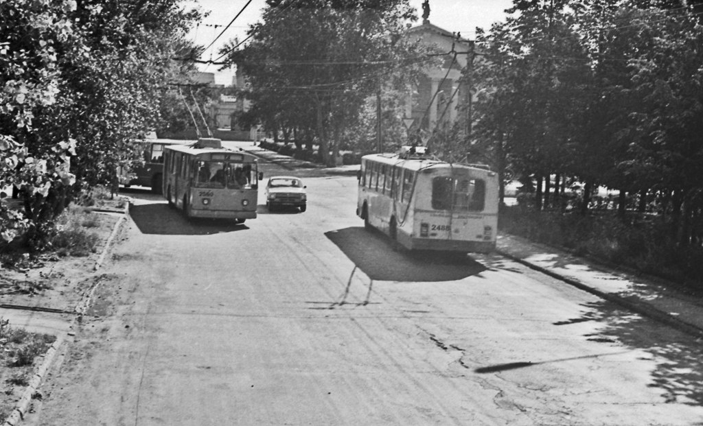 Chelyabinsk, ZiU-682V № 2560; Chelyabinsk, ZiU-682* № 2488; Chelyabinsk — Historical photos