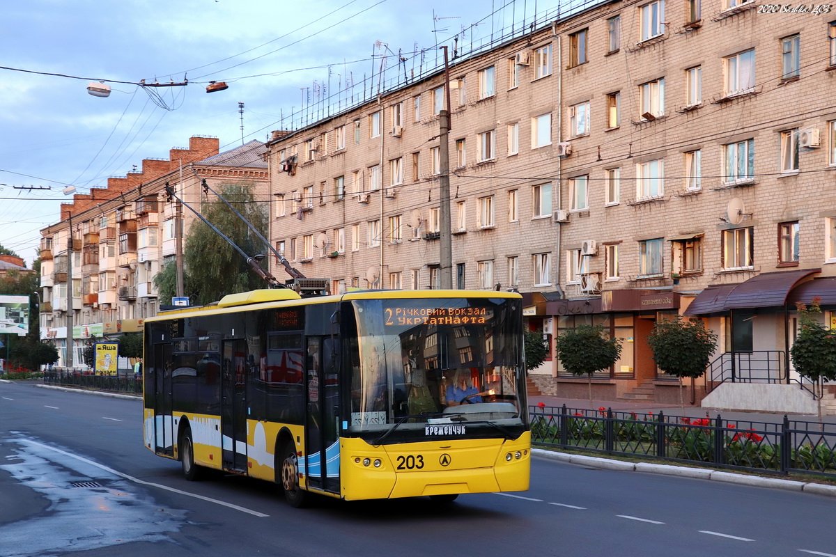 Кременчуг, ЛАЗ E183D1 № 203