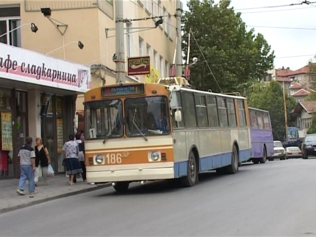 Veliko Tarnovo, ZiU-682V1UB # 186
