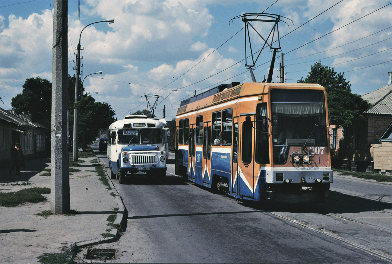 Луганськ, ЛТ-10 № 207; Луганськ — Поїздка на замовлення 27.08.2001 на трамвайних вагонах ЛТ-10
