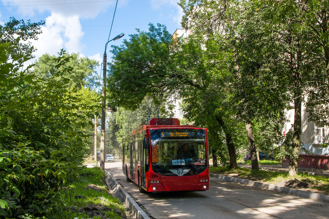 Yaroslavl, VMZ-5298.01 “Avangard” Br. 108