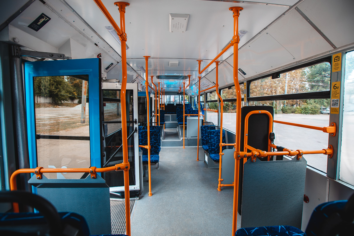 Dnipras, YMZ E186 nr. 2541