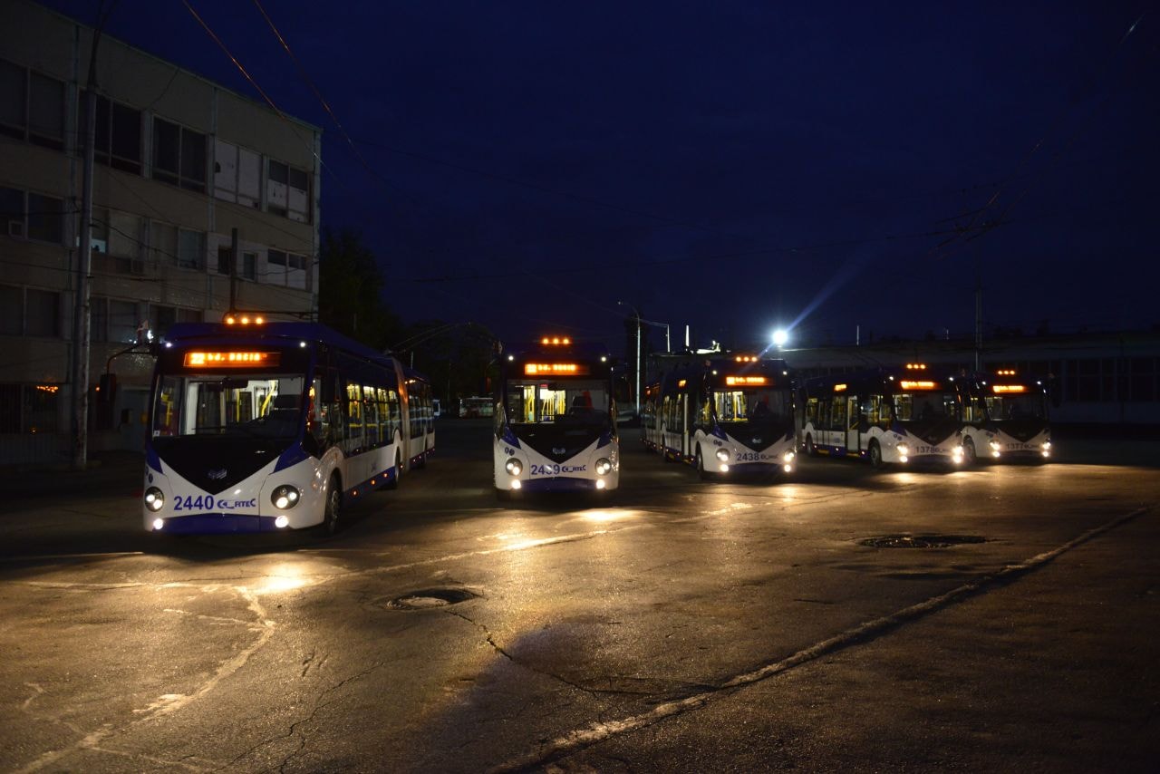 Кишинёв, RTEC 6243303M1 № 2440; Кишинёв, RTEC 6243303M1 № 2439; Кишинёв, RTEC 6243303M1 № 2438; Кишинёв, RTEC 6243303M1 № 1378; Кишинёв, RTEC 6243303M1 № 1377; Кишинёв — Поставки троллейбусов