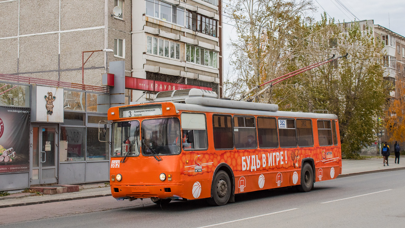 Екатеринбург, БТЗ-5276-04 № 382 Екатеринбург, БТЗ-5276-04 № 382
