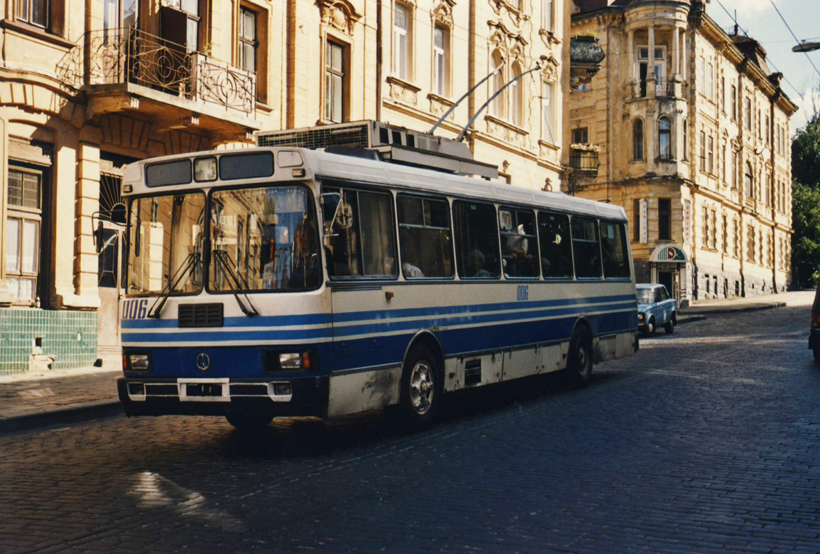 Львов, ЛАЗ-52522 № 006