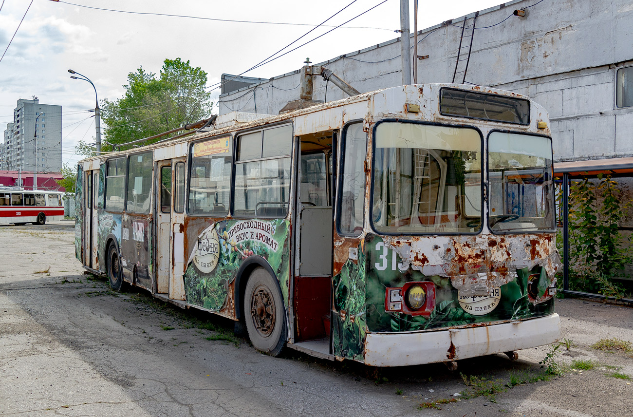 薩馬拉, ZiU-682V-012 [V0A] # 3133; 薩馬拉 — Trolleybus depot # 3