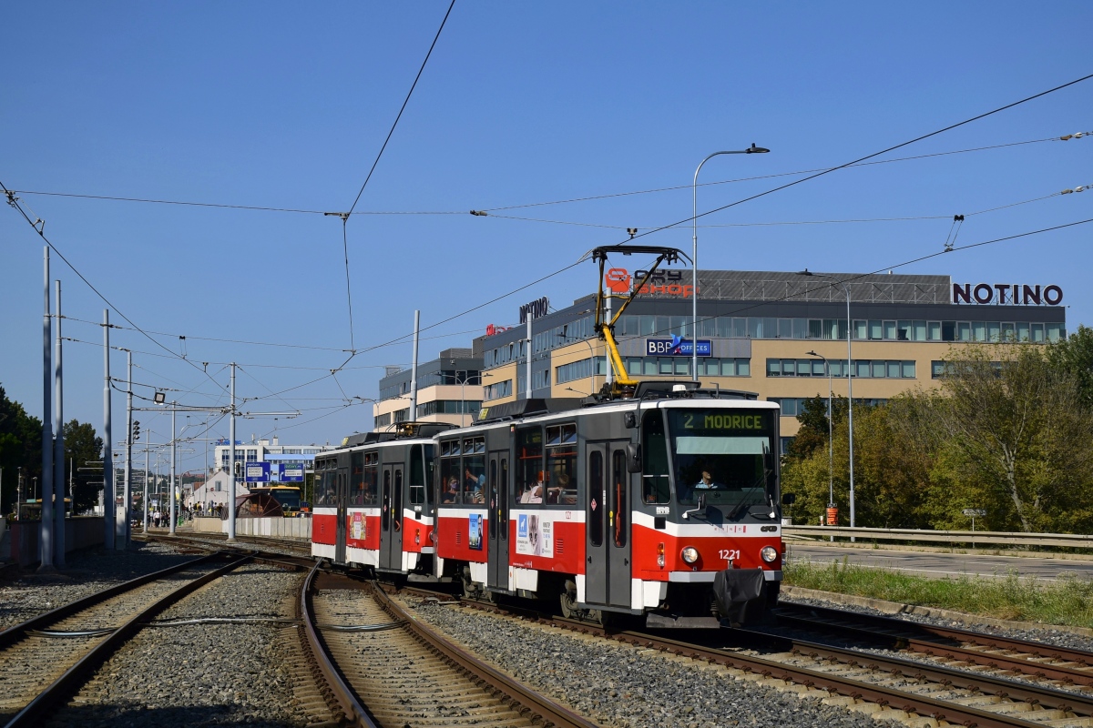 Брно, Tatra T6A5 № 1221