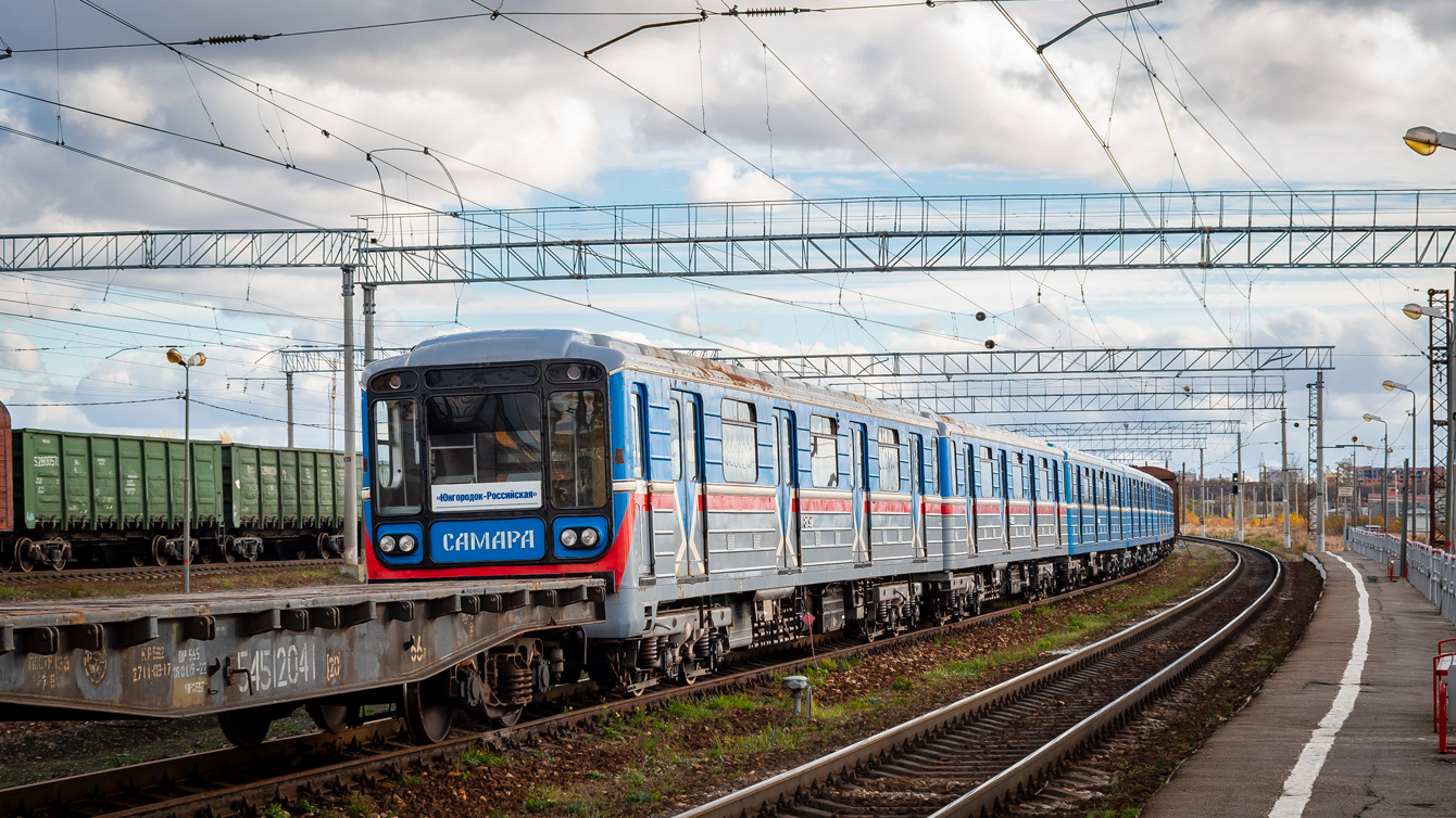 Самара, 81-717 (ЛВЗ) № 8797; Самара — Транспортировка вагонов метро по ж/д