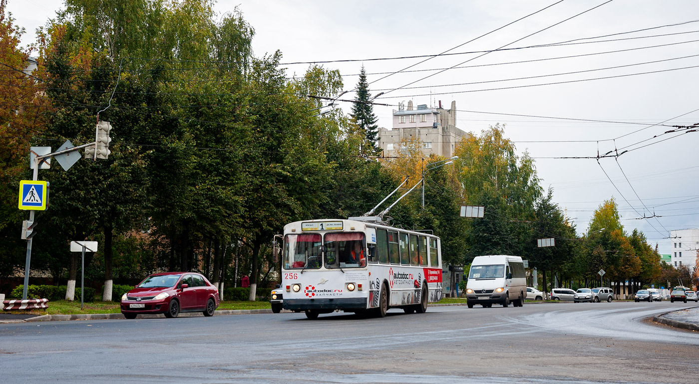 Йошкар-Ола, ЗиУ-682В № 256 Йошкар-Ола, ЗиУ-682В № 256