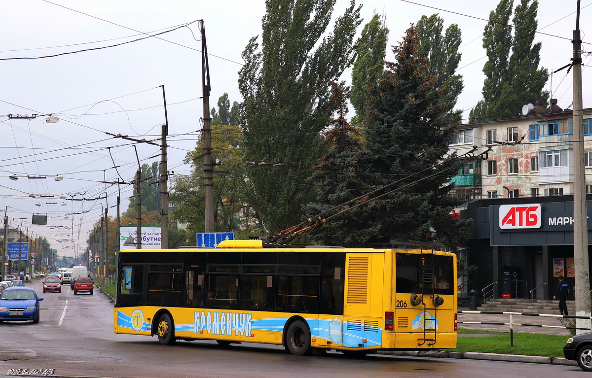 Кременчуг, ЛАЗ E183D1 № 206