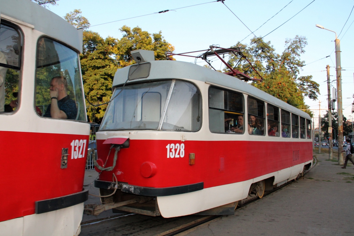 Днепр, Tatra T3SU № 1328
