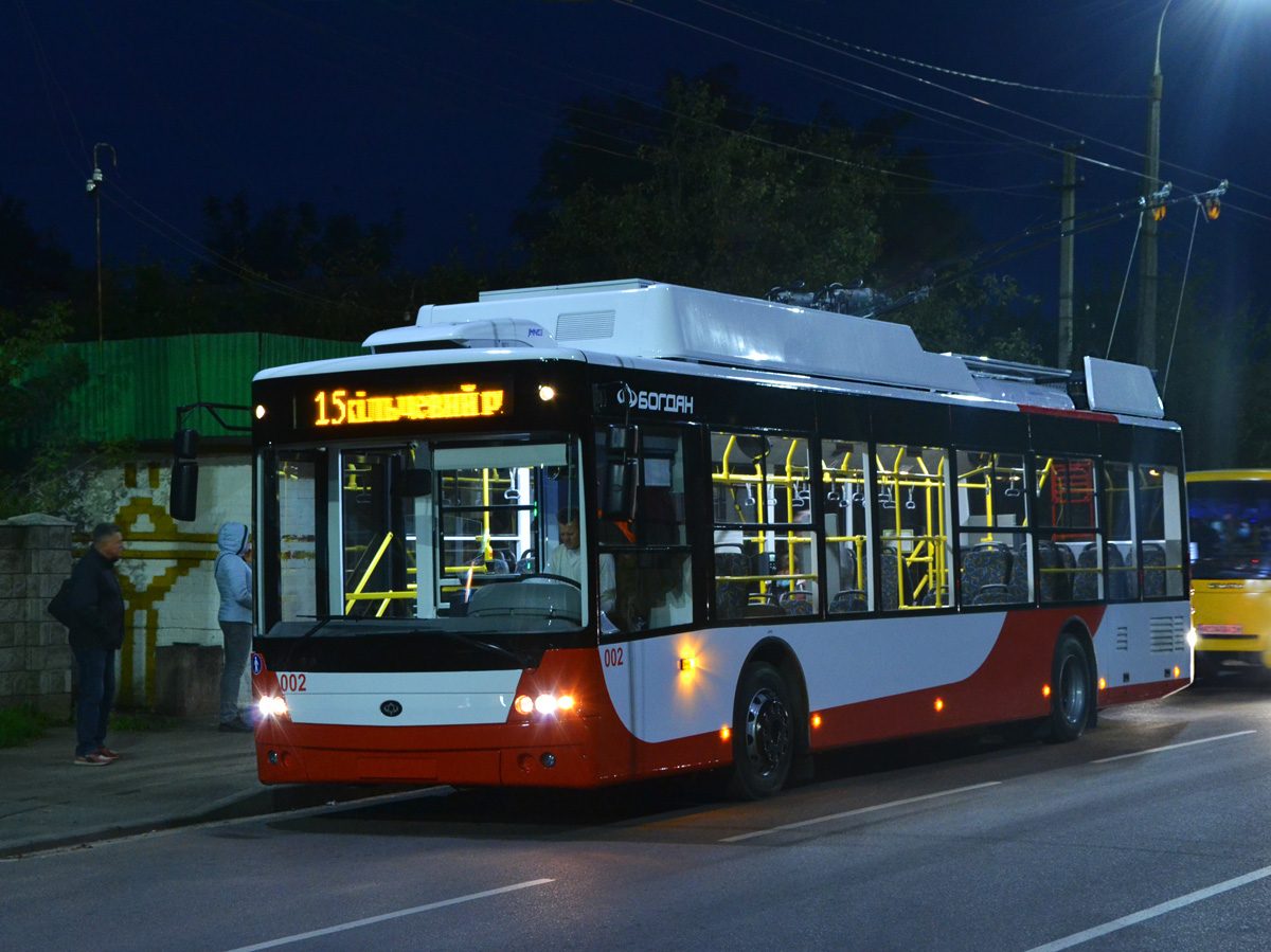 Луцк, Богдан Т70117 № 002