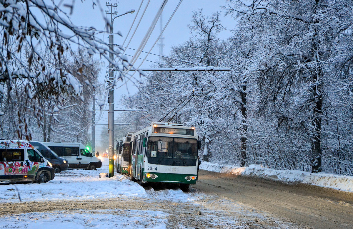 Penza, ZiU-682G-016.02 # 2054