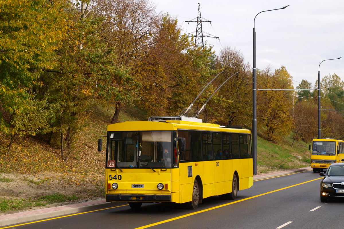 Львов, Škoda 14Tr02/6 № 540