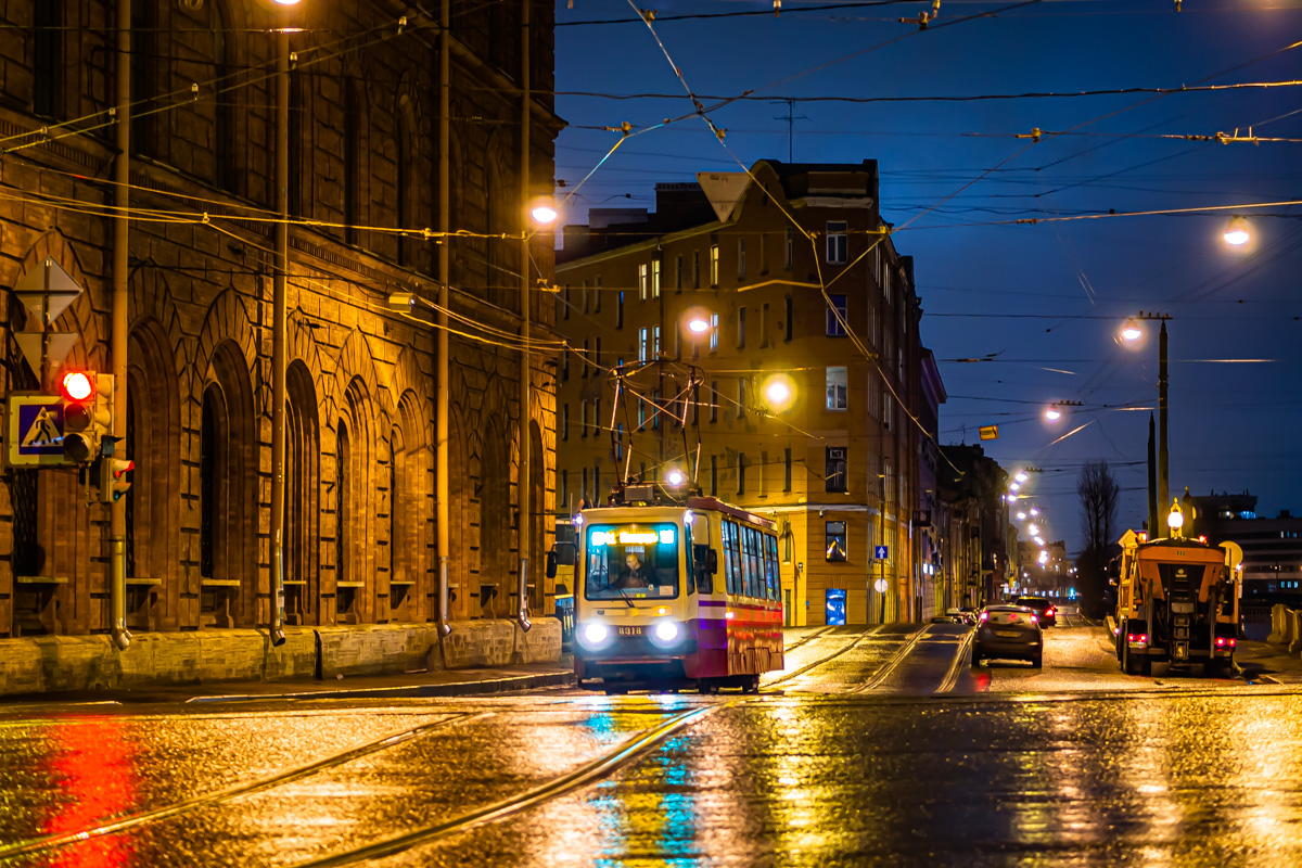 Sanktpēterburga, 71-134A (LM-99AV) № 8318 Sanktpēterburga, 71-134A (LM-99AV) № 8318