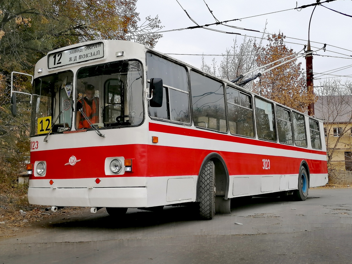 Самара, ЗиУ-682В-012 [В0А] № 3123; Самара — Конечные станции и кольца (троллейбус)