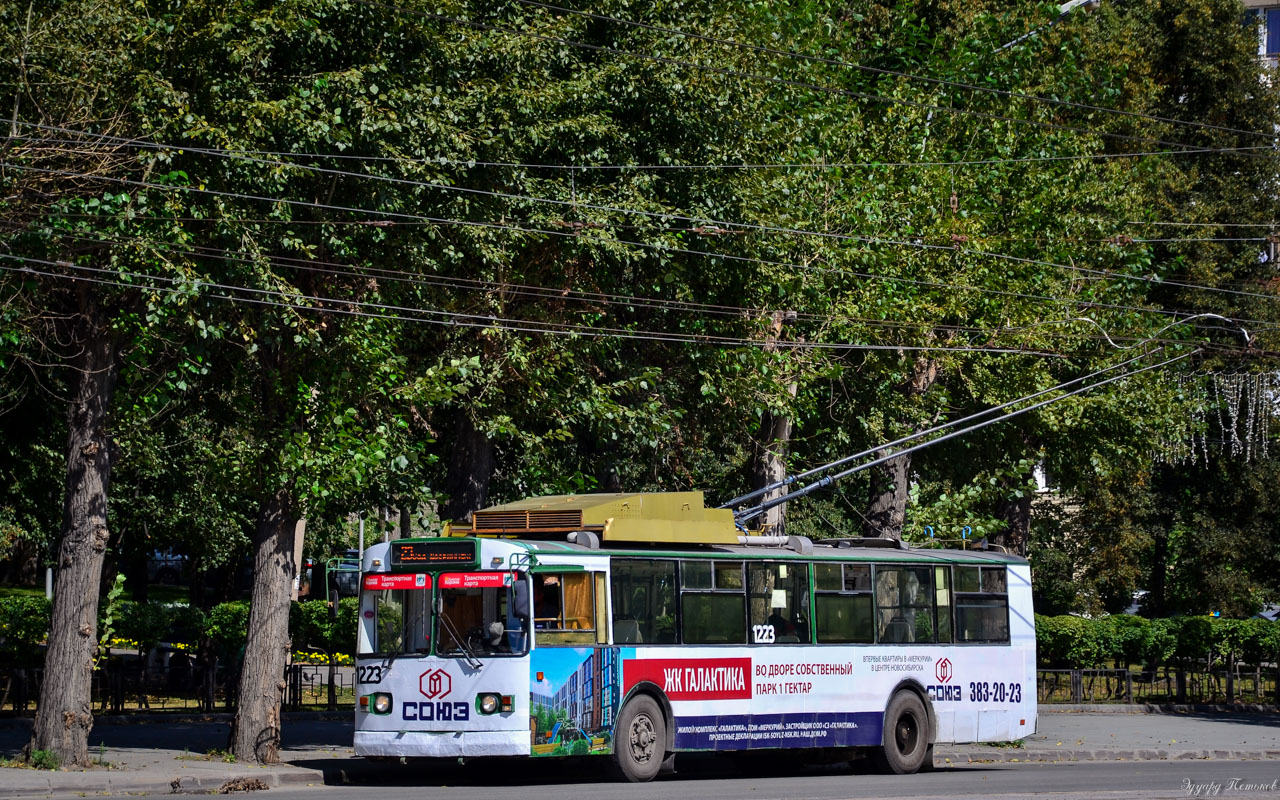 Nowosybirsk, ST-682G Nr 1223