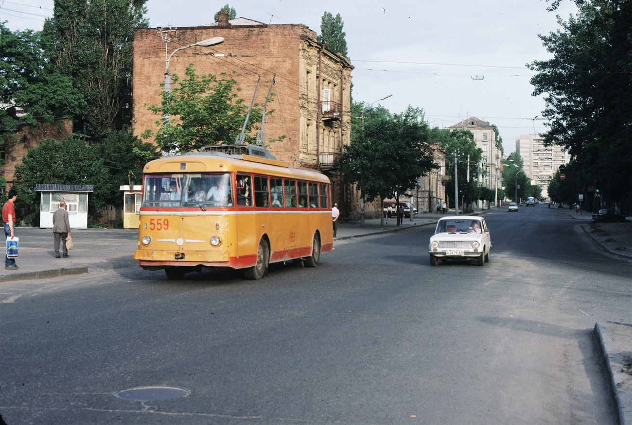 Dnipro, Škoda 9Tr20 Nr. 559; Dnipro — Old photos: Shots by foreign photographers