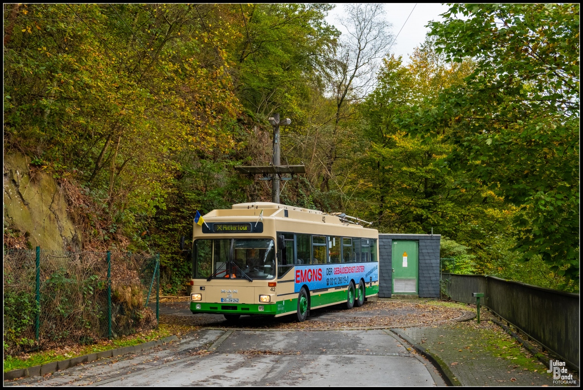 Золинген, MAN/Gräf & Stift 860 SL172HO № 42; Золинген — Троллейбусный поворотный круг Унтербург