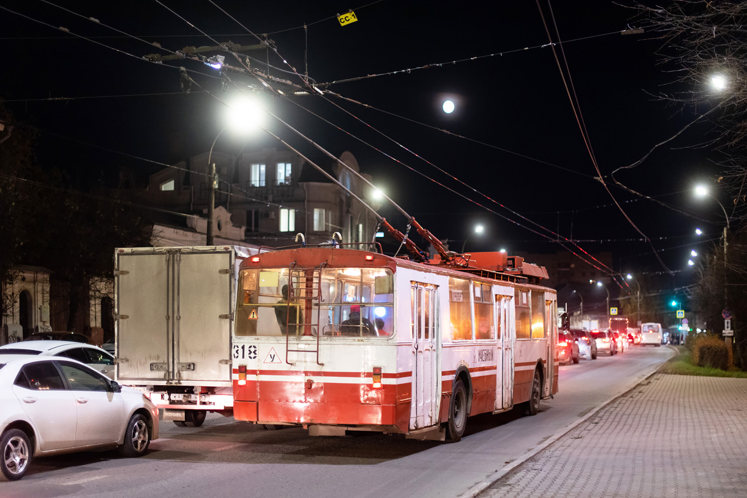 Иваново, ЗиУ-682В № 318
