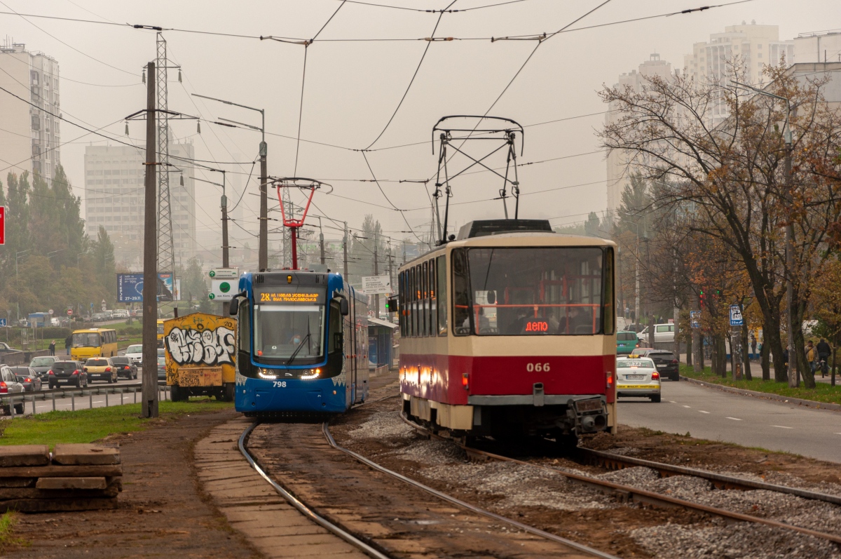 Киев, Tatra T6B5SU № 066