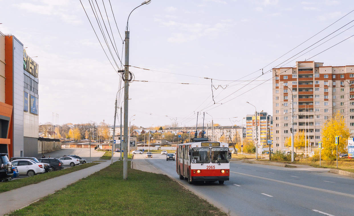 Iževsk, ZiU-682V [V00] č. 2065
