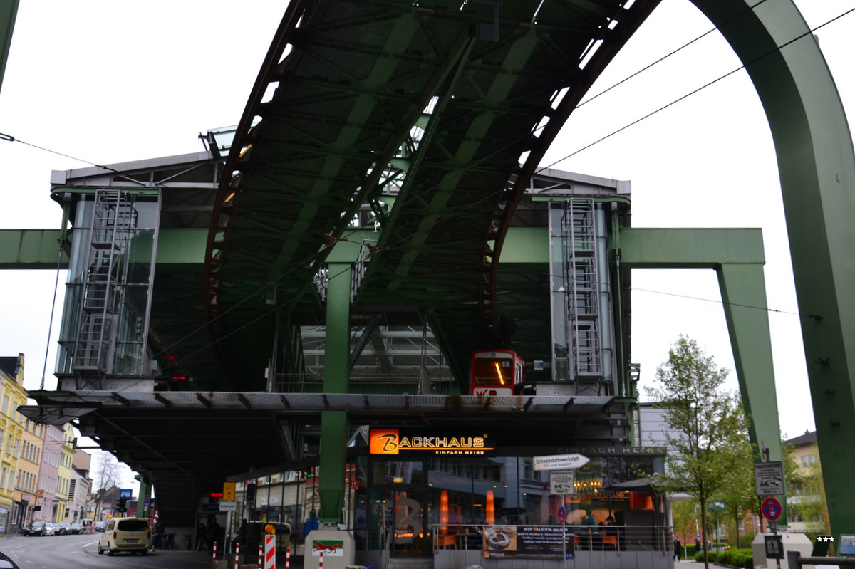 Wuppertal — Schwebebahn — Miscellaneous photos