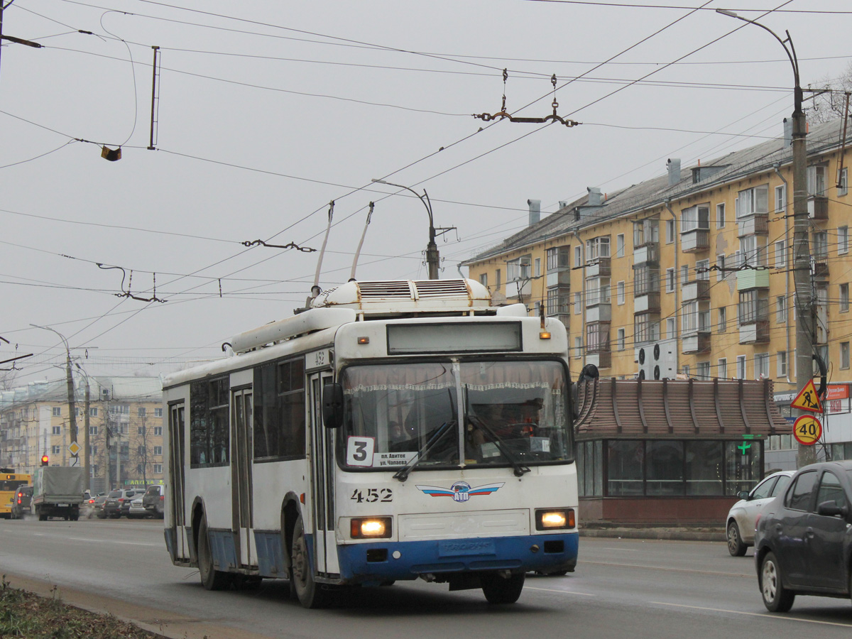 Киров, БТЗ-52764Р № 452