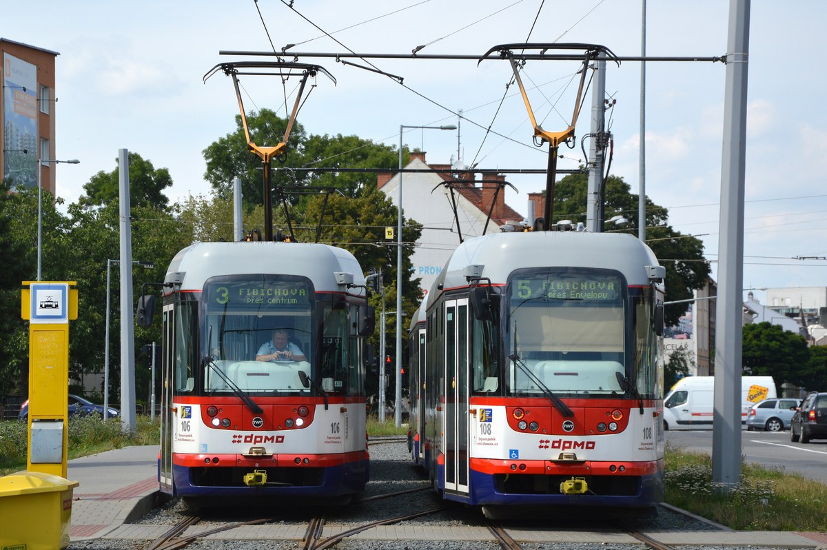 Olomouc, Vario LF+/O — 106; Olomouc, Vario LF+/O — 108