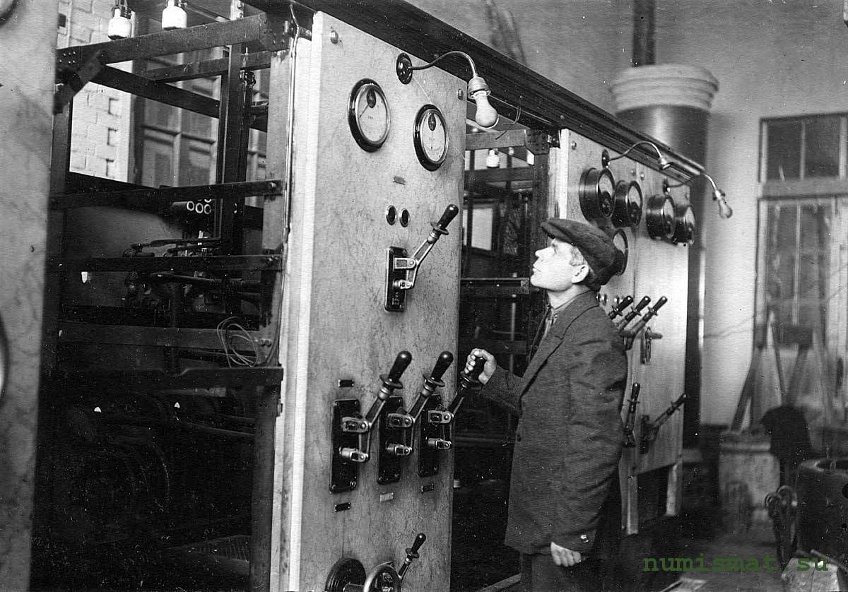 Пермь — Старые фотографии; Пермь — Фотоальбом "Сооружение Пермского электрического трамвая 1-й очереди. Май — Октябрь 1929 г."